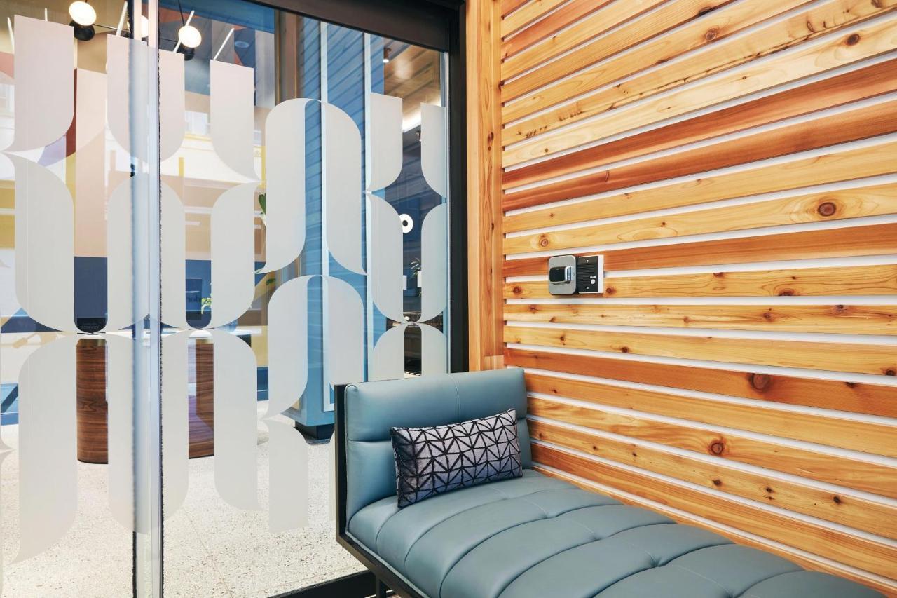 Kinley Downtown, A Tribute Portfolio Hotel
