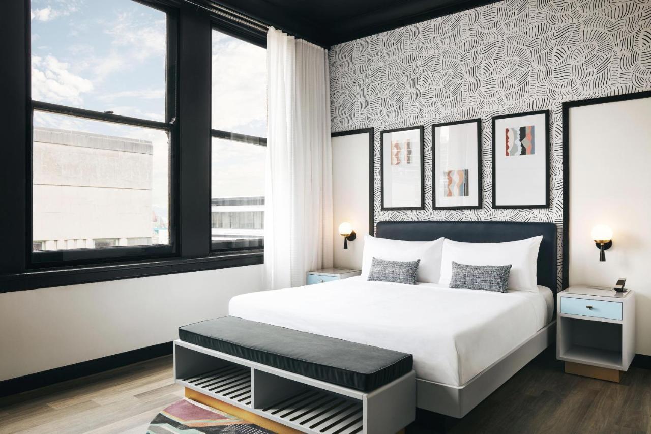 Kinley Downtown, A Tribute Portfolio 4*