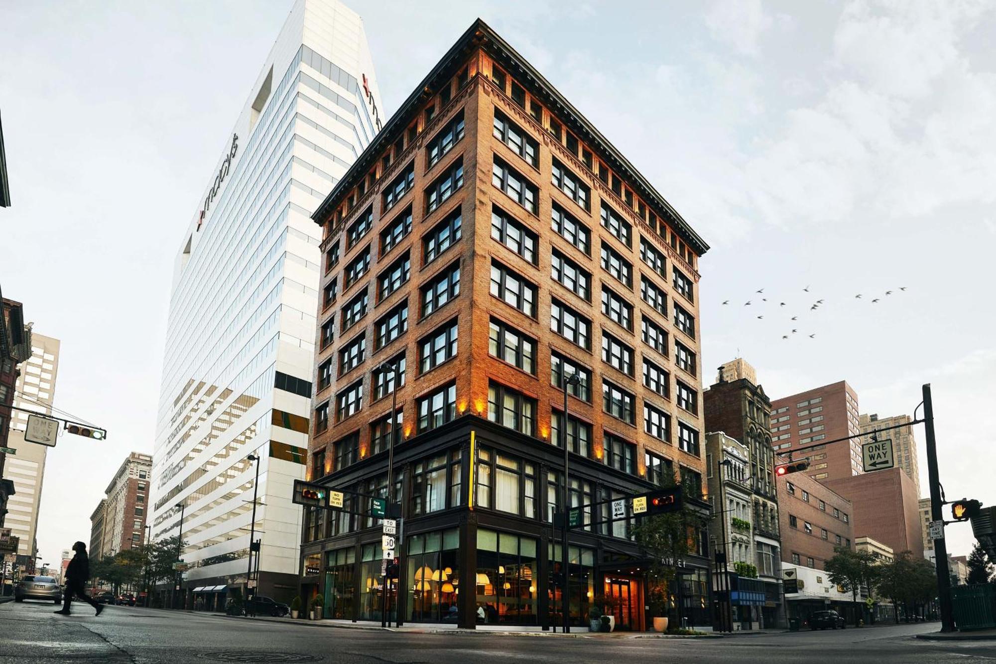 Kinley Downtown, A Tribute Portfolio Hotel Cincinnati